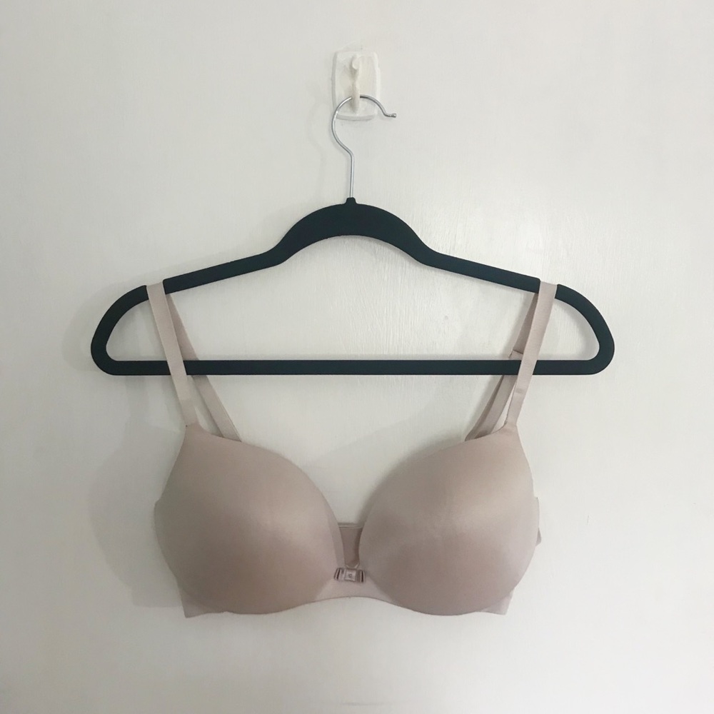3 STAPLE Victoria’s Secret bras👙🌟 - Picture 3 of 6